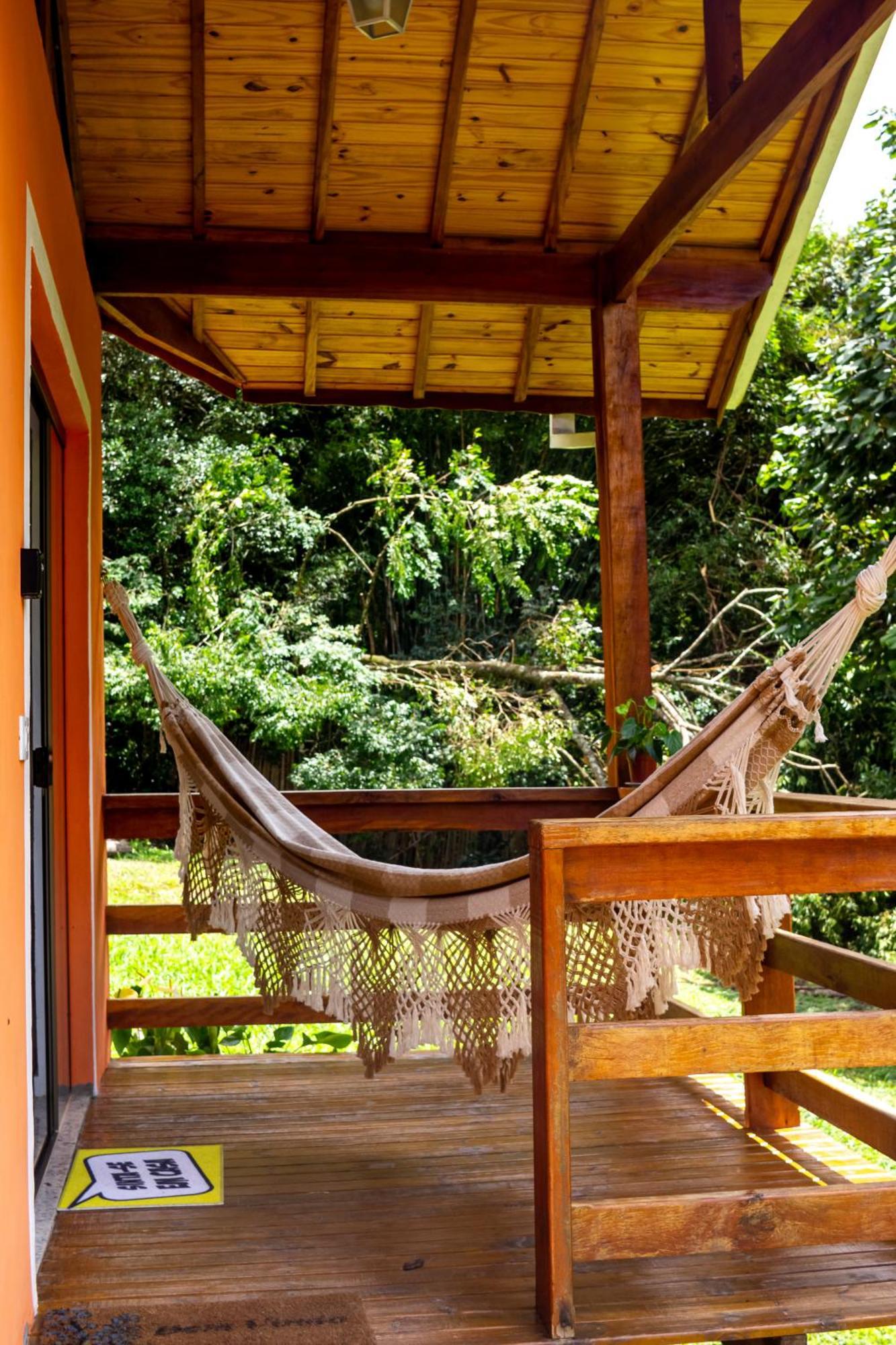Chale Canto Do Galo 2 - Hidro Da Jacuzzi, Lareira Ecologica, Cozinha Completa, Wi-fi 80mbps, Proximo A Comercio Local E Relaxando Ao Som Do Riacho Holiday home *