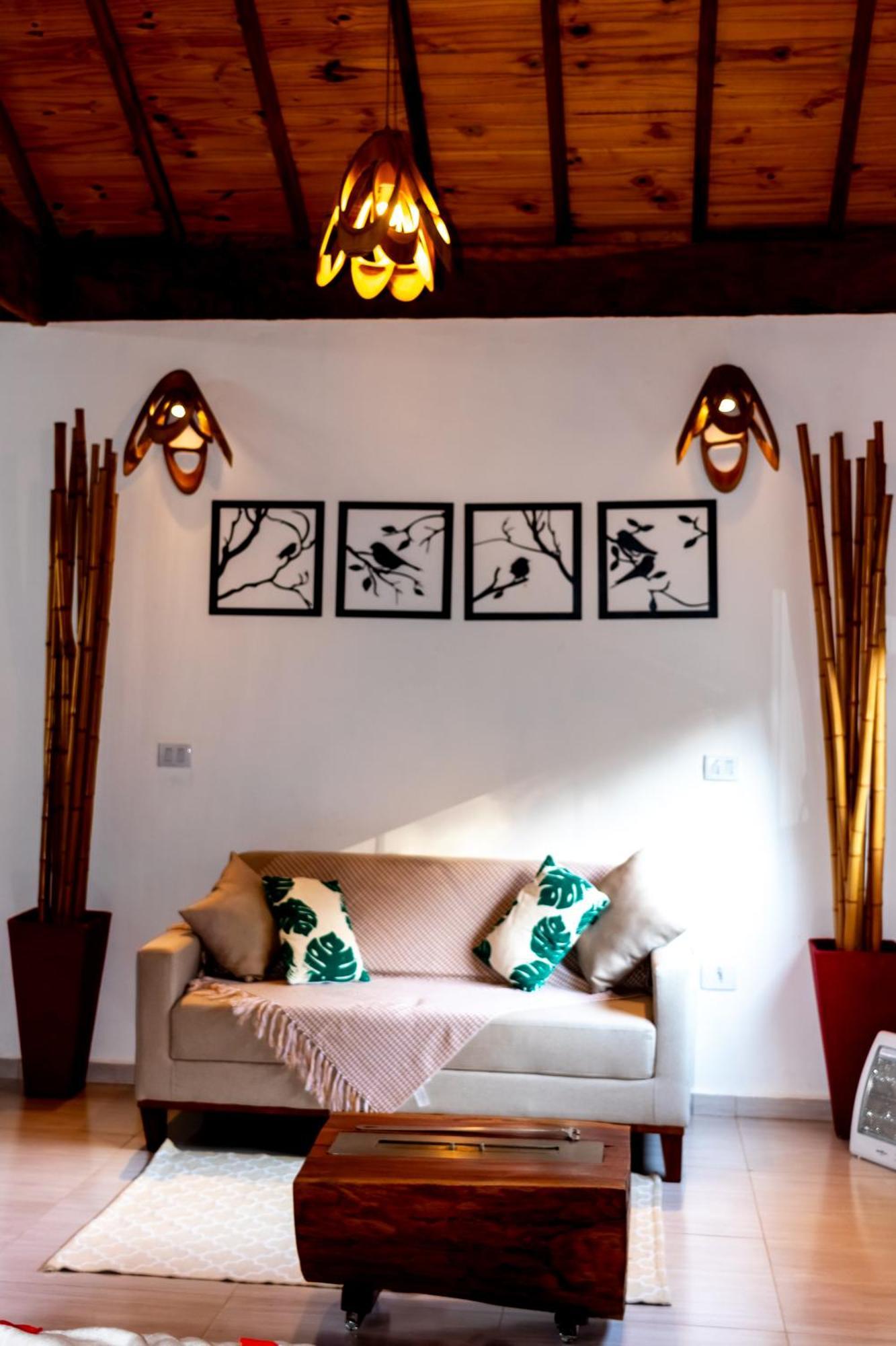 Chale Canto Do Galo 2 - Hidro Da Jacuzzi, Lareira Ecologica, Cozinha Completa, Wi-fi 80mbps, Proximo A Comercio Local E Relaxando Ao Som Do Riacho Holiday home Goncalves